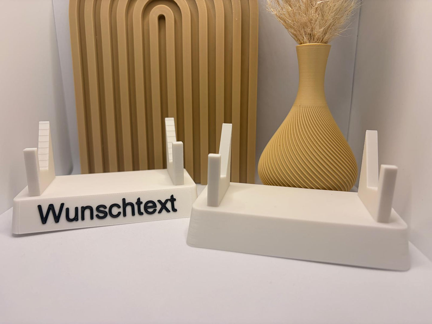 Ständer Halterung kompatibel mit Nintendo DS Serie, personalisiert mit Wunschtext, 3D-Druck Aufsteller passend für 3DS & 2DS XL Aufsteller