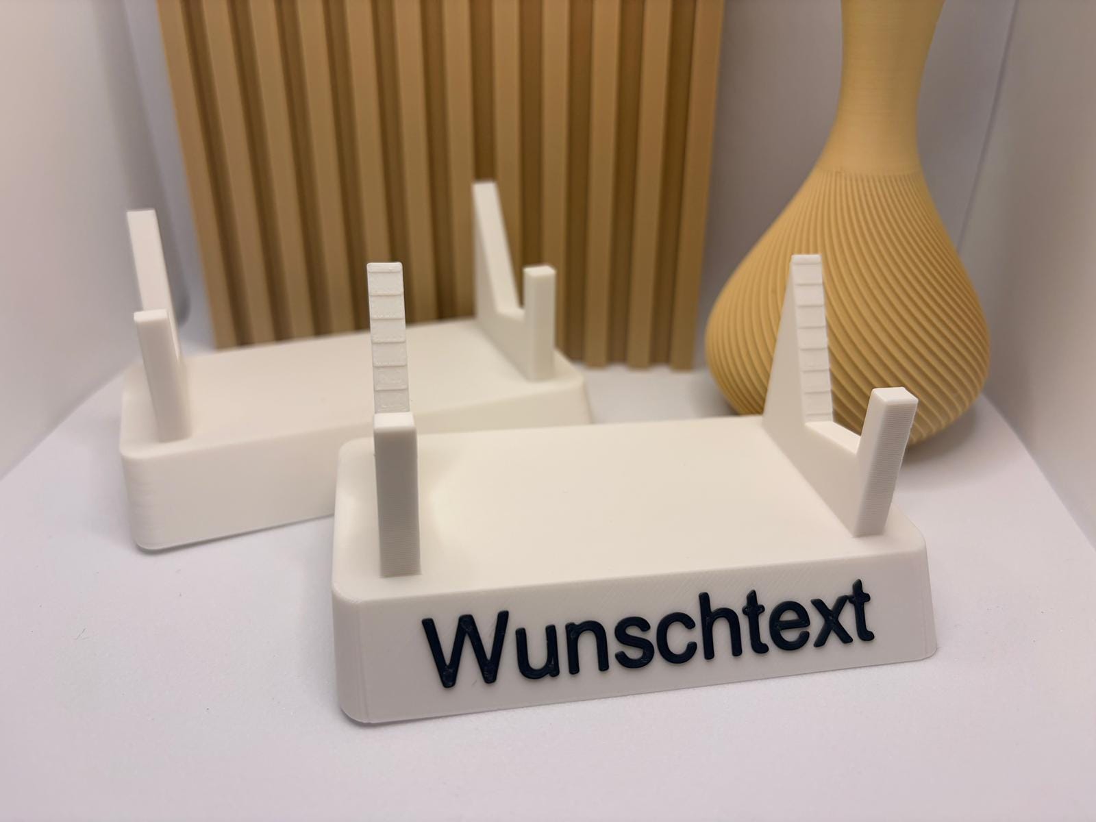 Ständer Halterung kompatibel mit Nintendo DS Serie, personalisiert mit Wunschtext, 3D-Druck Aufsteller passend für 3DS & 2DS XL Aufsteller