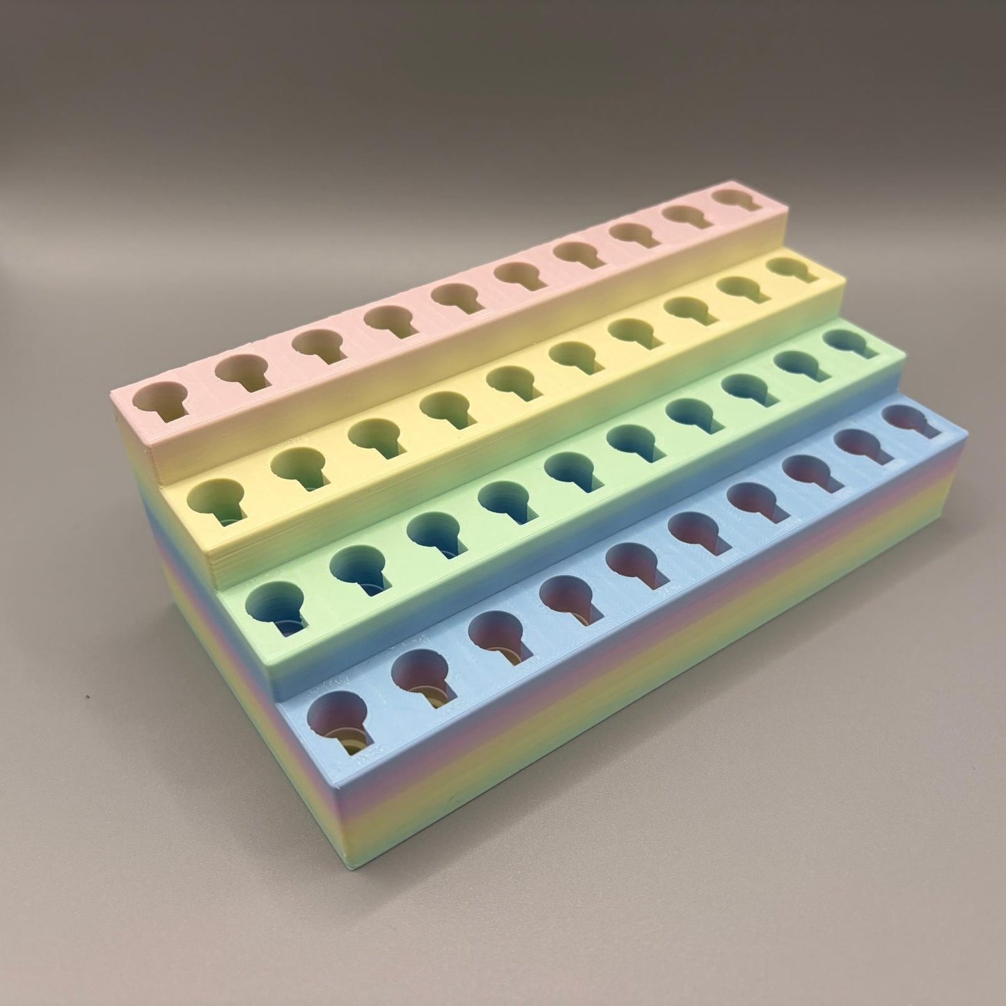 Sonderfarbe | platzsparender Stiftehalter kompatibel mit Legami Lovely Friends und radierbare Legami | verschiedene Größen | Frosting Cake