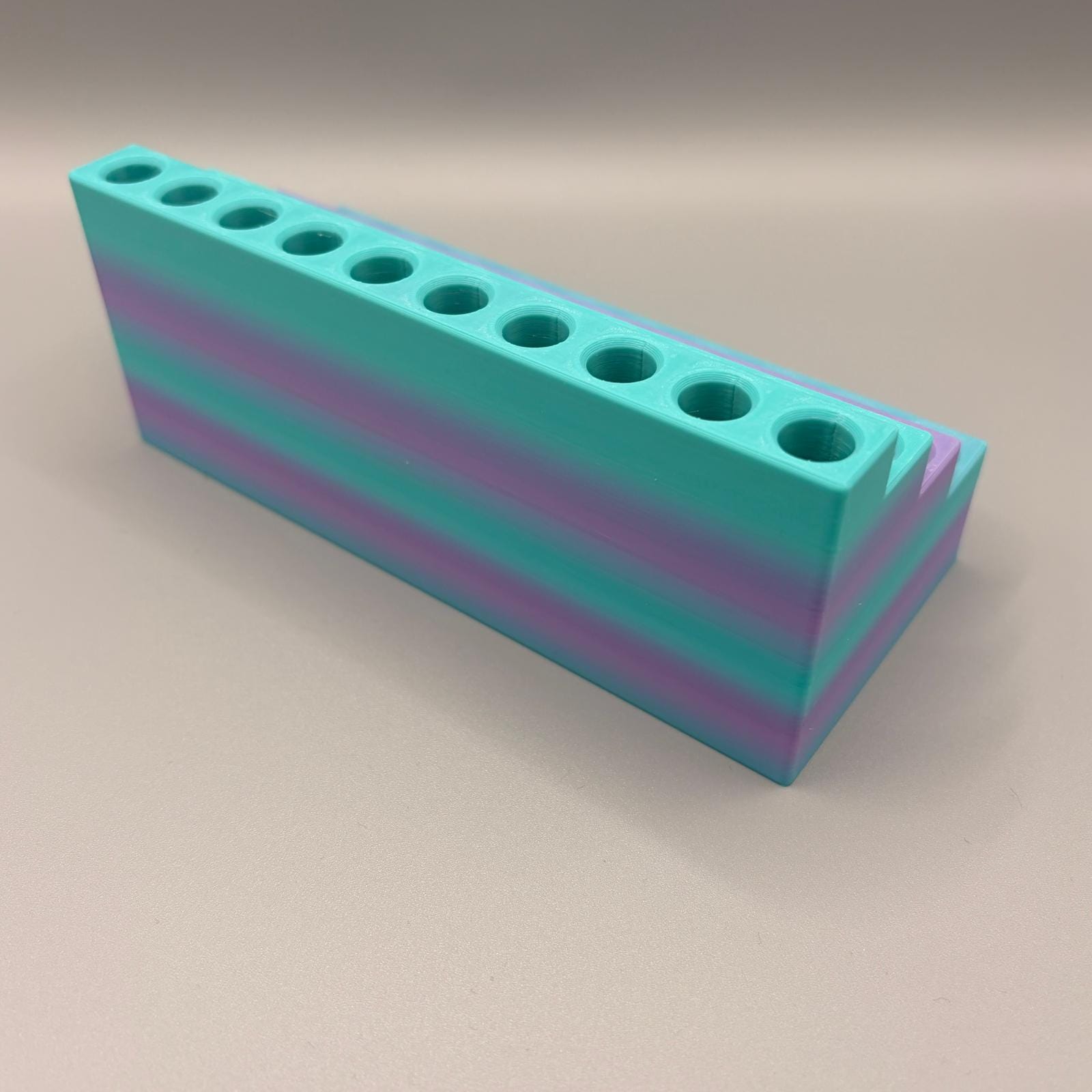 Sonderfarbe | platzsparender Stiftehalter kompatibel mit Legami Stifte | radierbare Legami Stifte | für 40 Stifte | Gradient Türkis Lila